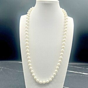 Vintage‎ White Plastic Beads Necklace Spring Ring Clasp Women's jewellery 11"